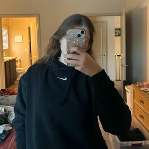Nike Black Hoodie Sweatshirt Logo Swoosh thumbnail 1