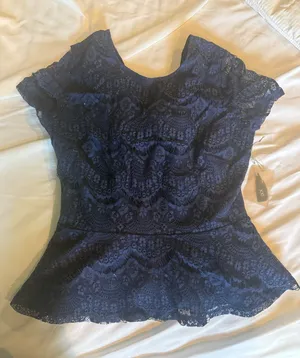 Forever 21 navy lace blouse thumbnail 1