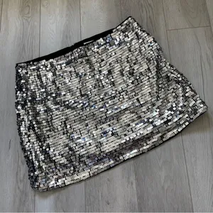 Reformation Sequin Two Piece Set: Kayla Crop Top (M) and Feliz Skirt (12) thumbnail 5