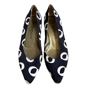 Yves Saint Laurent Circle Print Sculpted Ball Heel Pointed Toe Vintage Pump 7.5 thumbnail 2