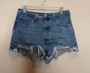 Levis 501 Distressed Cut Off Denim Shorts Womens 31 High Rise Festival Shorts thumbnail 1