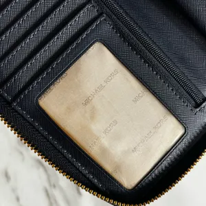 Michael Kors Wallet thumbnail 5