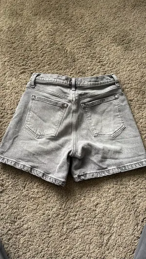 Abercrombie High-Rise Dad Shorts thumbnail 2