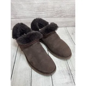 UGG Cory II Grey Suede Sheepskin Lined Ankle Boots Womens Slim Silhouette Sz 8.5 thumbnail 2