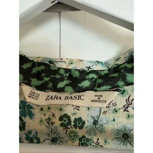 Zara basics floral long sleeve satin BB button down xsmall thumbnail 3