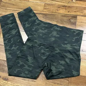 Spanx Look at Me Now High-Rise Green Camo Leggings 1X thumbnail 2