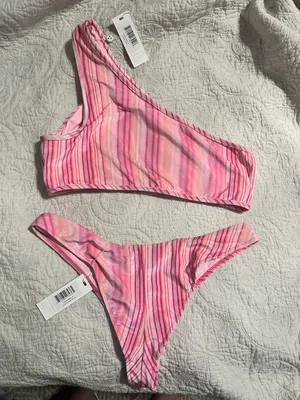 Frankie's Bikinis Velvet Bikini thumbnail 4