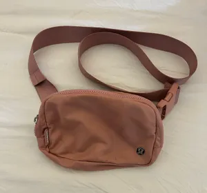 Lululemon Belt Bag thumbnail 1