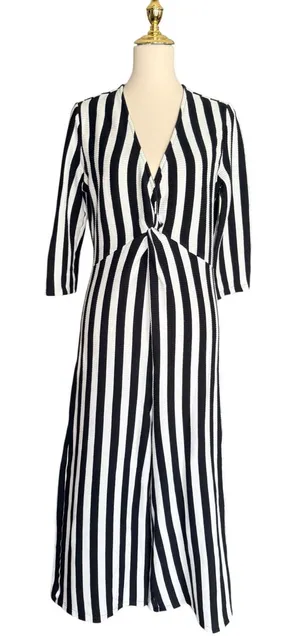 Lea & Viola Black White Striped Wide Leg Jumpsuit Twist Front V‎ Neck Size Large thumbnail 1