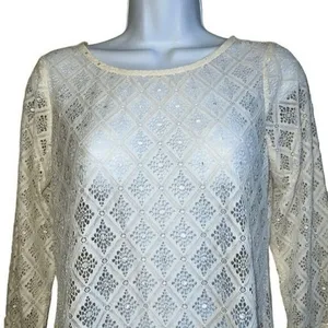 THE LIMITED Ivory Open Lace Crochet Belled Sleeve Top‎ NWOT Size XS thumbnail 3