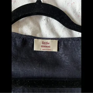 Aritzia Little Moon Blouse Size Small thumbnail 5