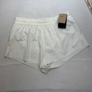 Nike Women's Swift Dri-FIT 2.5" Brief-Lined Running Shorts Medium HQ0638-133 NWT thumbnail 2