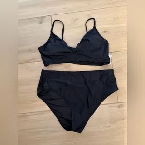 NEW CUPSHE Bikini 2 Pc Swimsuit Bathing Suit High Waisted V Neck Twist Front 2X thumbnail 4