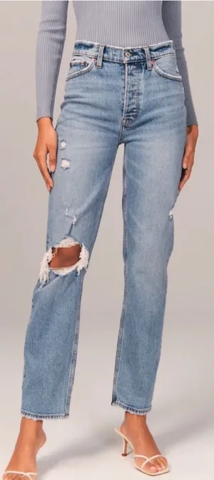 Abercrombie & Fitch The Dad Jean High Rise Distressed Women’s size 33 / 16 Reg thumbnail 1