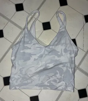 Lululemon tank thumbnail 1