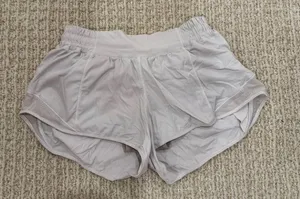 Lululemon Hotty Hot Low-Rise 2.5" Shorts thumbnail 1