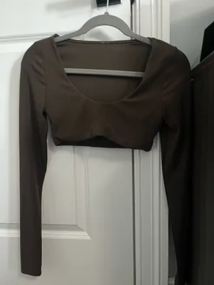 Alo long sleeve sports bra thumbnail 5