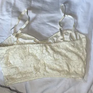 Roxy bralette in ivory lace thumbnail 3
