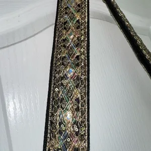 Elegant Gold Shoulder Bag thumbnail 2