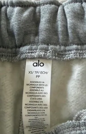 Alo Yoga Sweatpants thumbnail 3