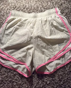 Nike Shorts thumbnail 1