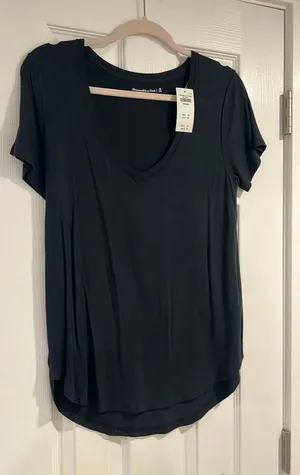 Abercrombie Top Black thumbnail 1