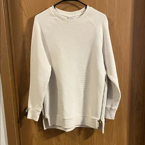 Varley‎ Mae Boyfriend Oversized Sweat Pullover in Egret Small thumbnail 3