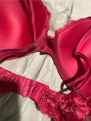 Women's Victorias Secret Red Lace “Sexy” Push-Up Bra - Brand: thumbnail 4