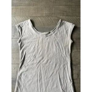 Bella Bird Women's Gray Basic Tee Tank Top‎ size Small thumbnail 2