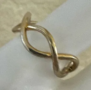 Infinity Twist Band Ring thumbnail 1