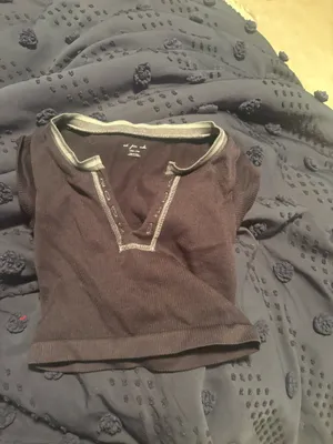 Go For Gold Urban Outfitters Top thumbnail 3