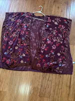 torrid Plum Floral Velvet Draped Kimono Wrap thumbnail 2