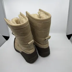 UGG Adirondack II Beige Leather Shearling Boot Size 9 thumbnail 4