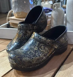 Dansko Professional Patent Leather Clogs 9/39 B86‎ thumbnail 1