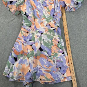 ASTR the Label Puff Sleeve Wrap Dress Women's X-Small V-Neck Purple Floral thumbnail 6