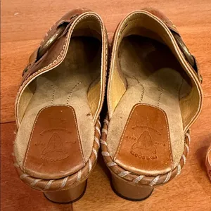 Frye Women’s Charlotte Ring Brown Distressed Heeled Clogs Mule Shoes Size‎ 5.5 thumbnail 9