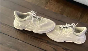 Adidas Beige Casual Sneakers thumbnail 1