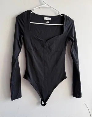 Babaton Contour Long Sleeve Bodysuit Black Sweetheart‎ Neck Thong Small 2619 thumbnail 1