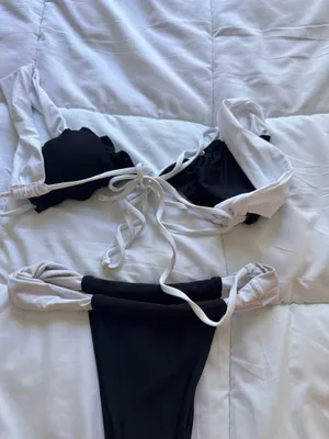 Black and white bikini Size XS thumbnail 4