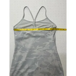 Lululemon Power Y Tank Top Size 8 Gray Camo Print Built-In Bra Luon Yoga thumbnail 4