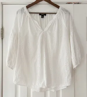 Nine West White Eyelet Blouse‎ Size Large EUC thumbnail 1