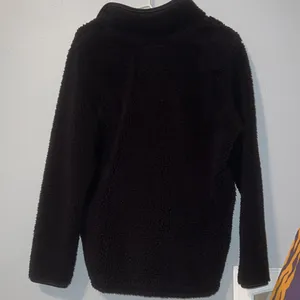 cozy sherpa quarter zip pullover Black Size M thumbnail 4