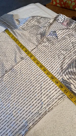Victoria’s Secret button down sleep shirt Sz Med thumbnail 7