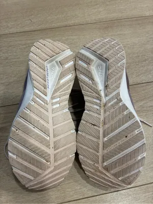 Brooks Women’s Revel 4 Road Running Shoe Metallic Almond Primrose Size 7 thumbnail 9