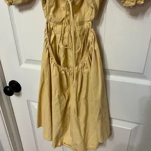 Mable backless‎ puff sleeve dress yellow size medium thumbnail 8