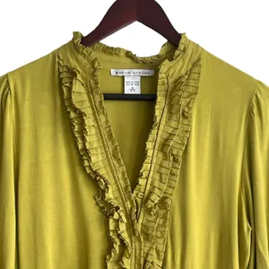 Peter Nygard Women Smocked Top M Chartreuse Flowy Short‎ Sleeve Empire Blouse thumbnail 3