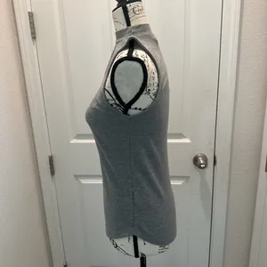 Rock & Republic Women's Gray Ribbed Keyhole Mock Neck Tank Top thumbnail 2