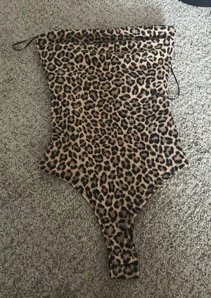 cheetah bodysuit Size XS thumbnail 1