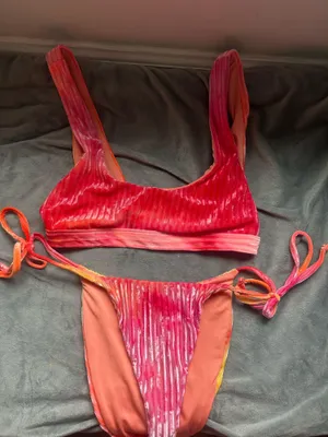 Dippin' Daisy's Bikini Set Tie-Dye thumbnail 3