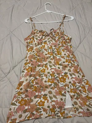 Floral dress thumbnail 1
